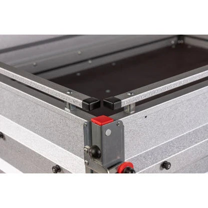 Kit de reboque com travão Variolux 850, incluindo nova extensão da parede lateral.