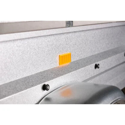 Kit de reboque com travão Variolux 850, incluindo nova extensão da parede lateral.