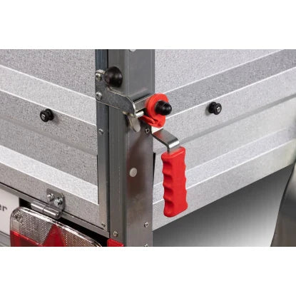 Kit de reboque com travão Variolux 850, incluindo nova extensão da parede lateral.