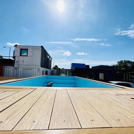 Piscinas em contentores cúbicos de 6 m