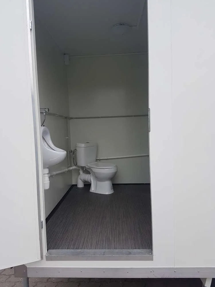 Reboque sanitário com casa de banho dupla 3,50x2m 750kg