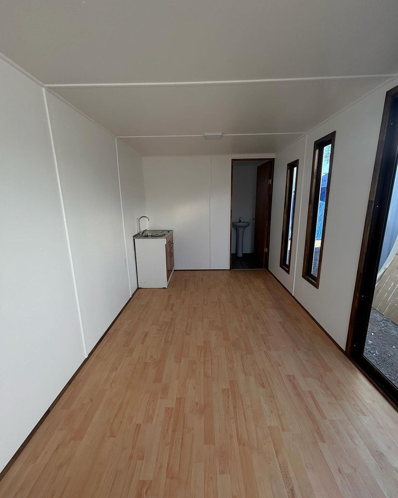 Contentor de escritório 6x2,42 m - 15 m² (Ref: 20123)