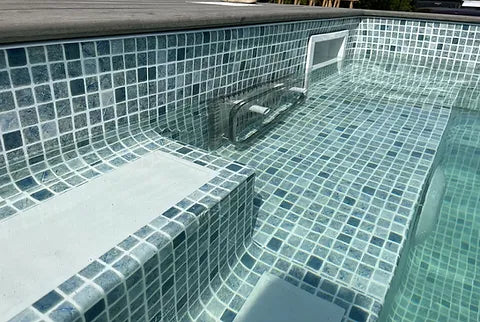 Piscina contentor de 20 pés, cinzento antracite, com função de natação contra correntes.