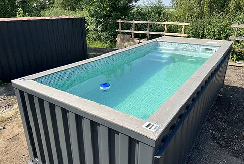 Piscina contentor de 20 pés, cinzento antracite, com função de natação contra correntes.
